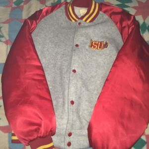 Meet your Posher, Spit